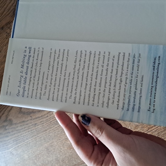 Hard cover | our iceberg is melting - Picture 4 of 7